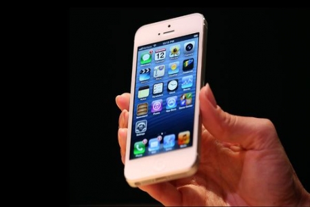 حملة لاختراق ‘‘ بصمة ‘‘ الآيفون الجديد