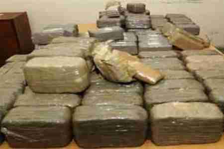 مسئول رسمي يمني يحمي تجارة المخدرات