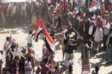 يافع تدشن أعيادها الثقافية التقليدية بمهرجان خطابي كبير بحد بني بكر ..