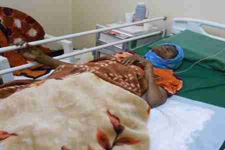 عاجل : وفاة أول سائقة تاكسي في الجزيرة العربية العدنية عائشة بعد صراع مرير مع المرض