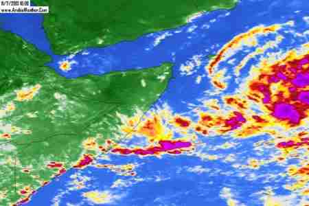 أمطار متوقعة ومنخفض مداري قوي يهدد الجنوب والصومال وجنوب غرب السعودية