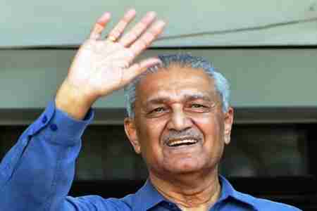 أبو القنبلة النووية الباكستانية: اتهامنا بصنع أسلحة نووية للسعودية يثير الضحك