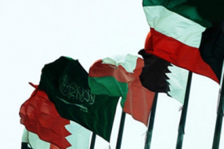 تقرير بريطاني : شعوب الخليج مهددة بالجوع بسبب إيران ومصر
