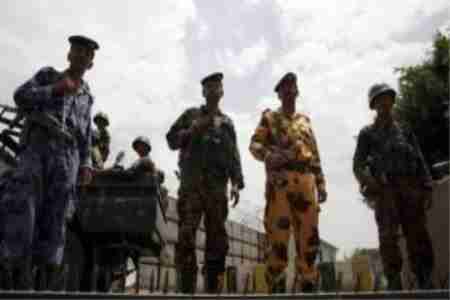 القاعدة تقتل جندي وتجرح ثلاثة آخرون في صنعاء