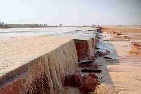 أمطار الرياض تجرف فتاة يمنية , والعثور على جثتها  في وادي نمار