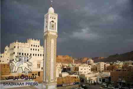 عاجل: مقتل جندي وإصابة أربعة آخرون على مدخل مدينة سيئون الغربي