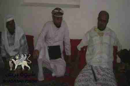 بن مشدود يلقي خطبتي الجمعة في مدينة الشحر ويزور الجرحى