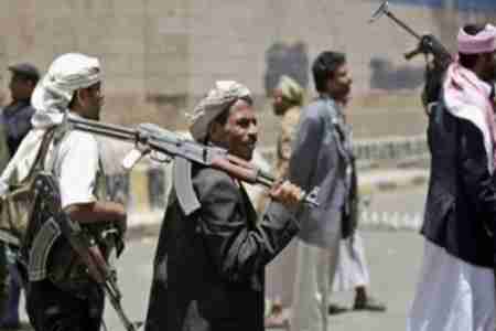 صحيفة سعودية : تؤكد خطورة الأوضاع فى اليمن بسبب تعثر الحوار الوطنى