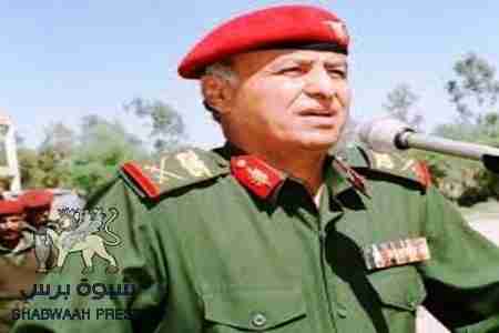 عاجل: الرئيس هادي يوجه بمنع كبار المسئولين اليمنيين من مغادرة اليمن