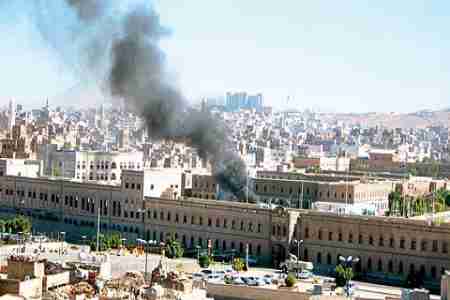 مصدر عسكري يمني : قادة عسكريين في الجيش اليمني تواطؤ وسهلوا للهجوم على الدفاع