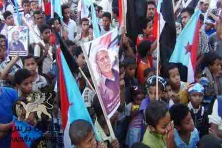 مسيرة حاشدة لبراعم مديرية سيئون تضامناً مع قبائل الحموم