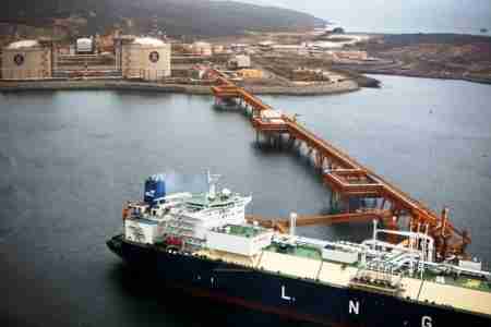 الشركة اليمنية للغاز الطبيعي: انفجار الجمعة نتيجة سقوط قذيفة صاروخية وعملية الإنتاج مستمرة