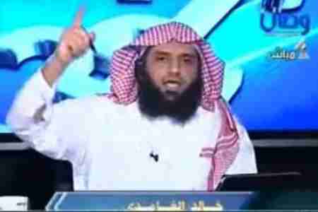 قناة سلفية ومذيع سعودي حرضا على إقتحام مستشفى العرضي بصنعاء - فيديو