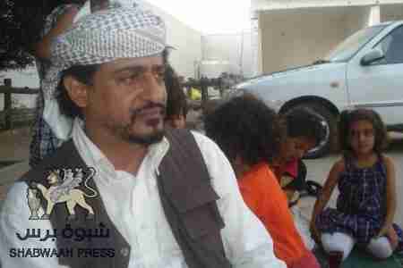 شخصيات سياسية وقبلية من أبين تقنع الشيخ طارق الفضلي بتأجيل الهبة الشعبية