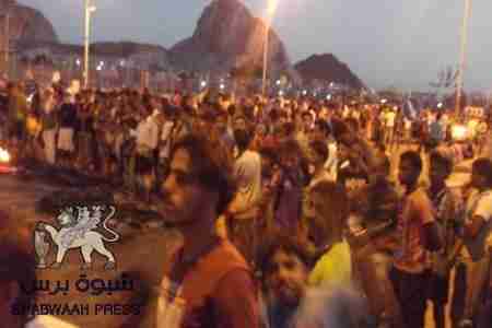 البريقة تنتفض عن بكرة أبيها في أول أيام الهبة الشعبية الجنوبية العارم