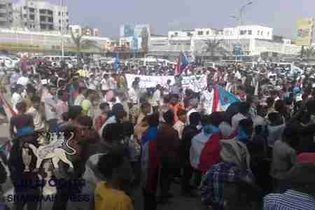 تشكيل هيئة تنسيقية لإدارة الهبة الشعبية في عدن