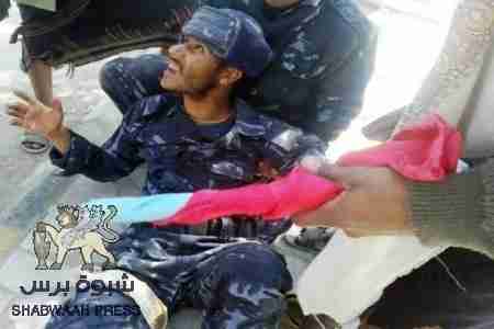 مصدر أمني جنوبي: تهريب جنود متهمين في حادثة إطلاق نار بعتق الى محافظة مارب اليمنية .