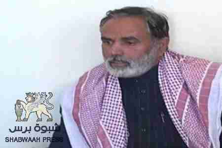 شيخ قبائل بني مرة يطالب بمحاكمة عسكرية عاجلة لمرتكبي مجزرة مخيم العزاء بالضالع