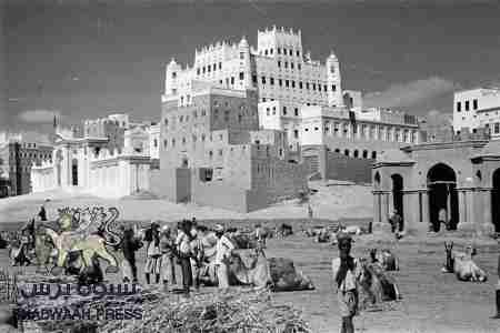 لليوم الرابع : السلطات في سيئون تعجر عن فتح مرافقها بعد إغلاقها من مسلحين