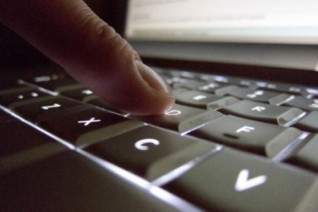 أميركا تتجسس على حواسيب غير متصلة بالإنترنت