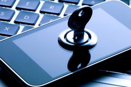 بلاك فون هاتف ذكي يمنع من التجسس على المكالمات