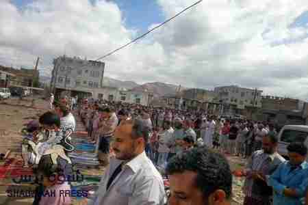 الشيخ رأفت الابيني من ردفان : كما رفضنا حوارهم بمليونية القرار قرارنا سنبرهن على الارض اننا اصحاب القرار ..