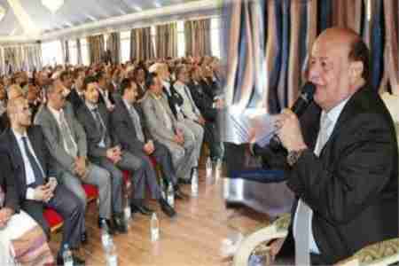 الرئيس هادي يستقبل قيادات إقليم (عدن) ويوجه رسائل لحراك واخوان الجنوب