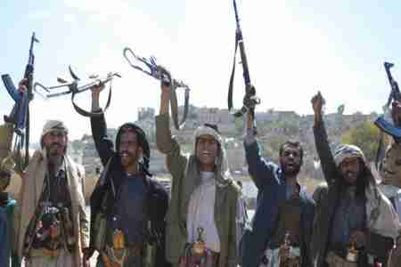 صحيفة بريطانية : العملية التوافقية في اليمن قد تحيد عن مسارها