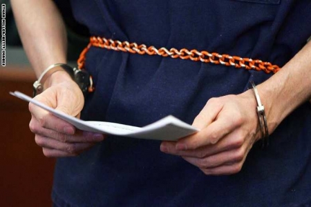 هل يمكن الخروج من السجن بشهادات جامعية؟