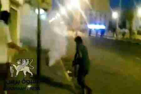 &lsquo;&lsquo;شبوه برس&lsquo;&lsquo; ينشر اسم شهيد الليلة في ساحة العروض من أبناء كريتر حي الطويلة