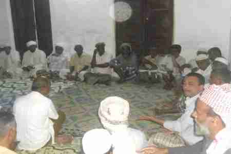 مقادمة وأعيان وناشطي الحامي يرفضون استقدام وتوطين السفليين في مدينتهم (وثيقة)