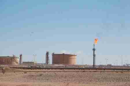 لا هجمات صاروخية في بلحاف:مصدر عسكري ينفي تعرض مقر قيادة اللواء الثاني مشاة بحري لهجوم