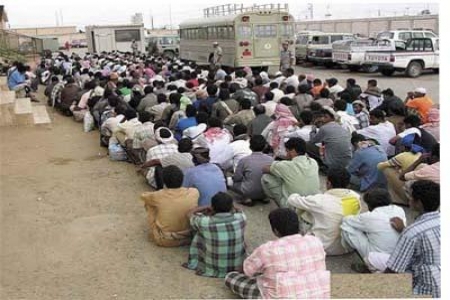 هذا الوزير كذاب كبير ويستخف بعقول اليمنيين