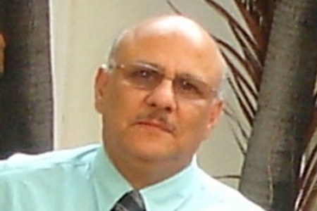 بن طالب يطالب باعطاء الأقاليم دورا &lsquo;&lsquo;ما يمكن&lsquo;&lsquo; أن يتضمنه الدستور من صلاحيات لكل إقليم