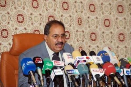 الجندي يدين هجوم الإخوان على السعودية ويدعوهم لتسليم الأسلحة المنهوبة