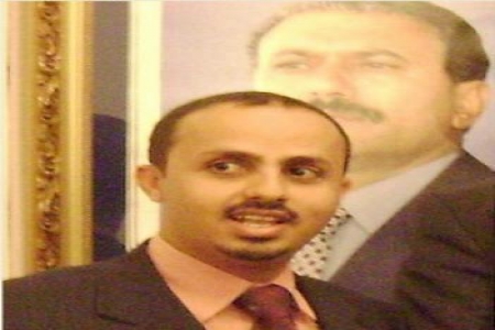 الوزير النظيف جدا الفتى معمر الارياني ... ولد مسئولآ !!