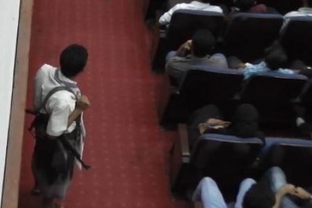 مليشيات حبتور القبلية تخنق جامعة عدن