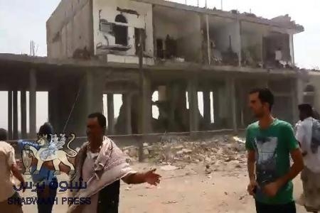 حاميها حراميها : لوحة السيارة المفجرة لاستخبارات لحج تتبع الأمن السياسي