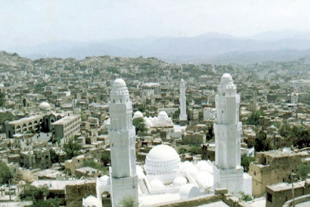 نجاة عبد الجندي من محاولة اغتيال في محافظة تعز