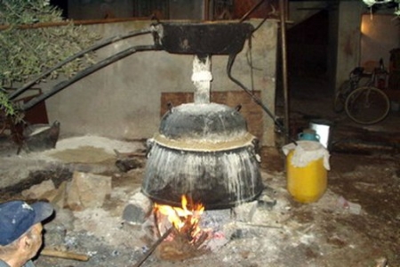 خمر حضرموت .. وزبيب ذهبان .. ومعاصر صنعاء التاريخية