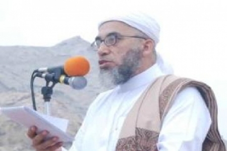 دعوة لخطيب مسجد خالد بن الوليد الفاضل ببيان حكم الشرع في جعل المساجد وسيلة إعلامية وإعلانية تجارية