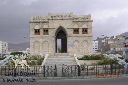 العقيد علي محمد السلطان قائد لفرع الأمن المركزي بحضرموت الساحل