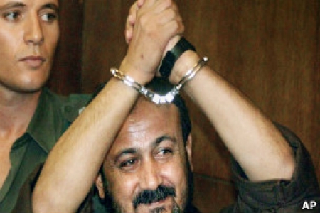 الغارديان: أطلقوا سراح مروان البرغوثي، فقد يكون مانديلا فلسطين