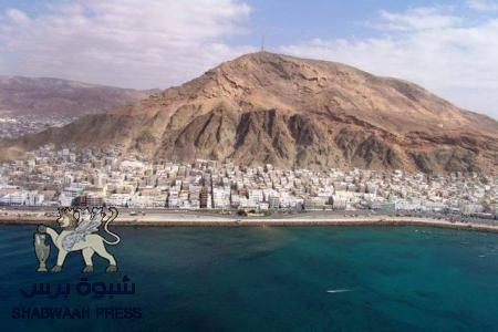 التوتر يخيم على أجواء المكلا بعد ضبط سيارة هايلكس مفخخة