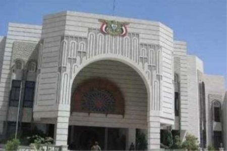 حكومة اليمن تصدر توضيحا حول قانون باسقاط عقوبات على قيادات جنوبية سابقة