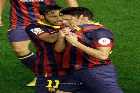 مشجعو برشلونة للاعبي الفريق : أنتم مرتزقة!