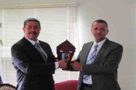 الجالية اليمنية في كندا تودع الوزير بحاح