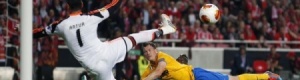 بنفيكا يهزم يوفنتوس 2-1 ويشعل موقعة تورينو في مربع كبار اليوروبا ليج