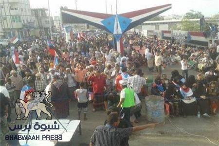 عاجل:قوات الجيش اليمني بالمنصورة تحتجز مجموعة من شباب ردفان الزاحفين الى عدن ( أسماء)