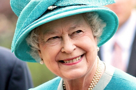 يا صاحبة الجلالة البريطانية عدن اليوم في أسفل سافلين